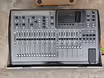 Mix&aacute;žn&iacute; pult Behringer X32.