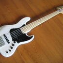 Alleva Coppolo 4/5 str typ Precision Bass alebo Jazz Bass
