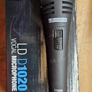Prodám zpěvový  mikrofon LD System LD 1020 a objímky.
