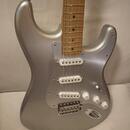 Fender H. E. R. Stratocaster Chrome Glow