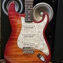 překrásný 1994 Fender Stratocaster Japan Foto flame