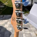 Sire Marcus Miller V3-4 Antique White baskytara + pickguard