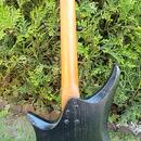 Multiscale headless gitara