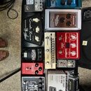 Kytarové efekty Boss, MXR, Dunlop, TC, pedály Vol/WAX/dist