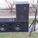 Basový box 2 x 15" repro, dohromady 4ohm 600W RMS 97dB