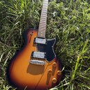 Godin Summit Classic SG Vintage Burst
