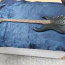 IBANEZ BTB 200  ve velmi dobrém stavu s pouzdrem.