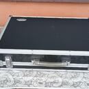 Prodám jednotlivé efekty a pedalboard  60x40 