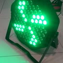 LED megaPAR 84x3W RGB - NOVE
