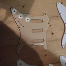 Pickguardy Stratocaster