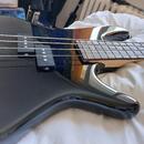 IBANEZ GSR200  (aktivní) ve velmi solidním stavu.