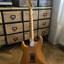 Fender Stratocaster Deluxe Serie r.v2004