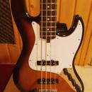 Sadowsky Metro Express s Fender Player 2 Jazz Bass krkom