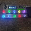 Mooer GE-300 s Kufrem a příslušenstvím