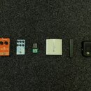 Pozůstatky z pedalboardu