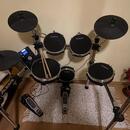 Elektronické bicí Alesis command mesh kit