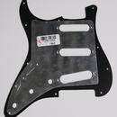 Pickguard + kryt tremola na Fender Stratocaster SSS