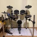 Elektronické bicí Alesis command mesh kit