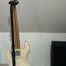 Prodám Fender Steve Harris Precision Bass – signature model.