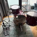 DW Design Series 22 Cherry Stain + obaly