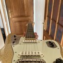 Limited Edition Squier Gold Sparkle Classic Vibe 70s Jaguar