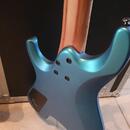 Ibanez Q547-BMM Blue Chameleon Metallic Headless kytara