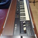 Roland VK-8 + case Thon