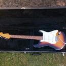 FENDER STRATOCASTER 