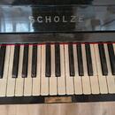Pianino SCHOLZE - výška cca 130 cm, ivory