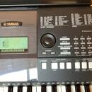 Prodám keyboard Yamaha PSR E423