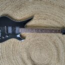 Schecter Hellraiser Avenger