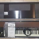 Roland VK-8 + case Thon