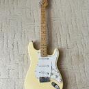 Fender Stratocaster USA 1997 + dobový hardcase