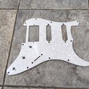 Pickguard Fender Strat White Pearl