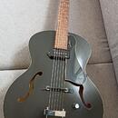 Godin 5th Avenue Kingpin Black