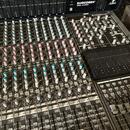 Predám mix Behringer Eurodesk MX8000A