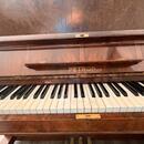 Pianino PETROF 133 cm – historický model 1936