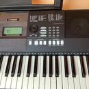 Prodám keyboard Yamaha PSR E423