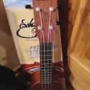 Sopránové ukulele Laka VUS10 + polstrovaný obal