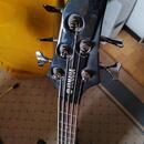 Prodám baskytaru Yamaha