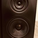 Profesionální 3-pásmové monitory M-Audio M3-8 (pár)