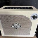 Mooer Hornet - modelingové kombo s bluetooth