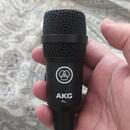 Mic AKG P4 + Cable