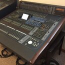 mixážní pult YAMAHA DM 2000 VCM