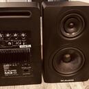 Profesionální 3-pásmové monitory M-Audio M3-8 (pár)
