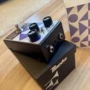 Maestro Marine Tremolo Gibson Family