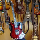 SCHECTER AVENGER A-6 FR Sustainiac Red Burst