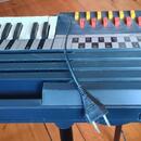 Harmonium Antonelli elektrické, s kufrem, na nožičkách