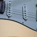 Fender MIJ FSR Hybrid II Stratocaster Mystic Aztec Gold