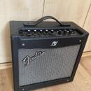 kytarové kombo Fender Mustang I